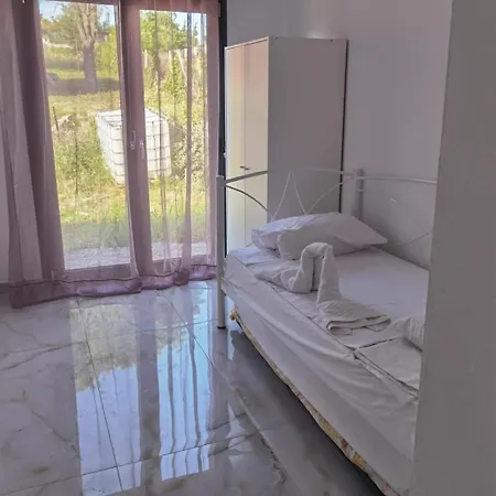 Z&d Luxury Nea Kallikrateia
